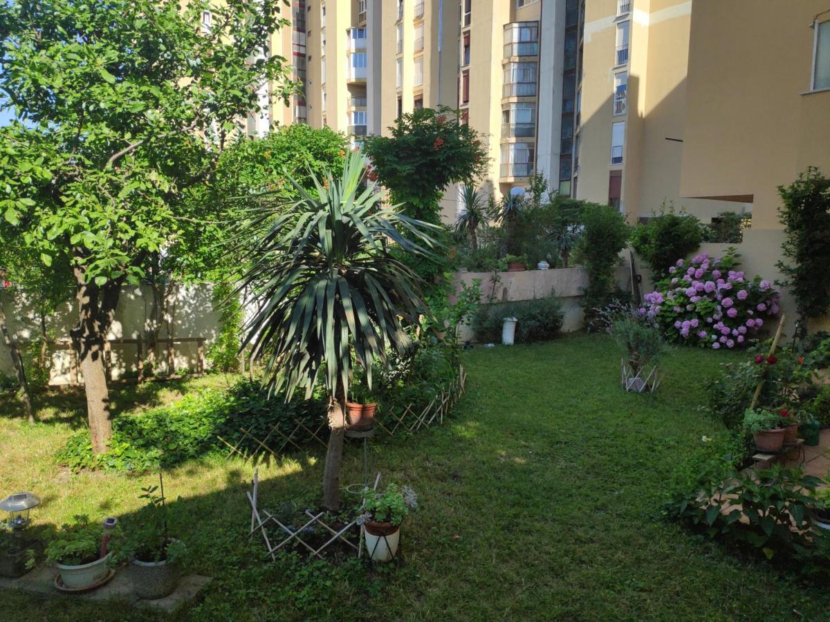 Spacious Apartment With Big Garden Near Beach Spalato Esterno foto
